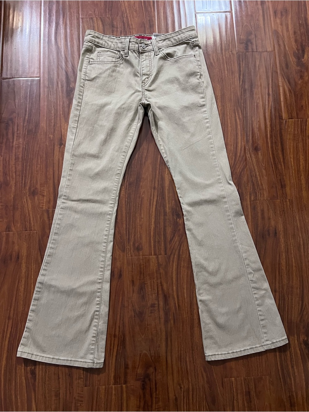 Vintage Y2K Levi’s 519 Low Stretch Flare Khaki Jeans size 9 JR Long